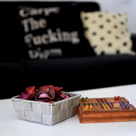 - Charming With Sea View And Private Parking