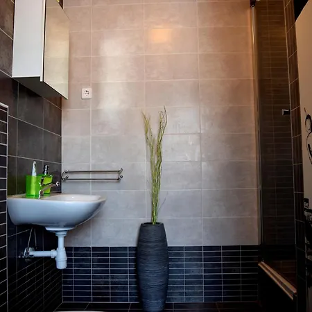 - Charming With Sea View And Private Parking