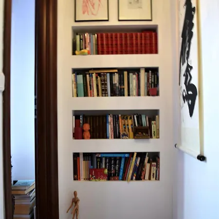 - Charming With Sea View And Private Parking Apartman